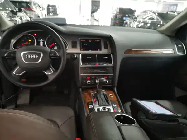 Audi Q7 2015