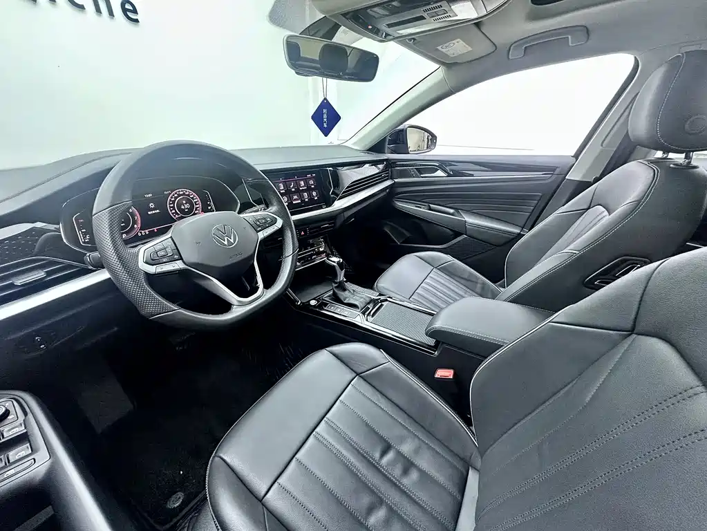 Volkswagen Passat 2022