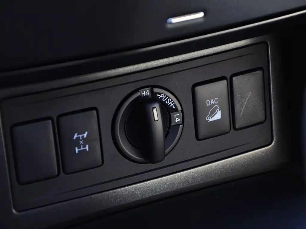Toyota Prado 2017 — фото 11