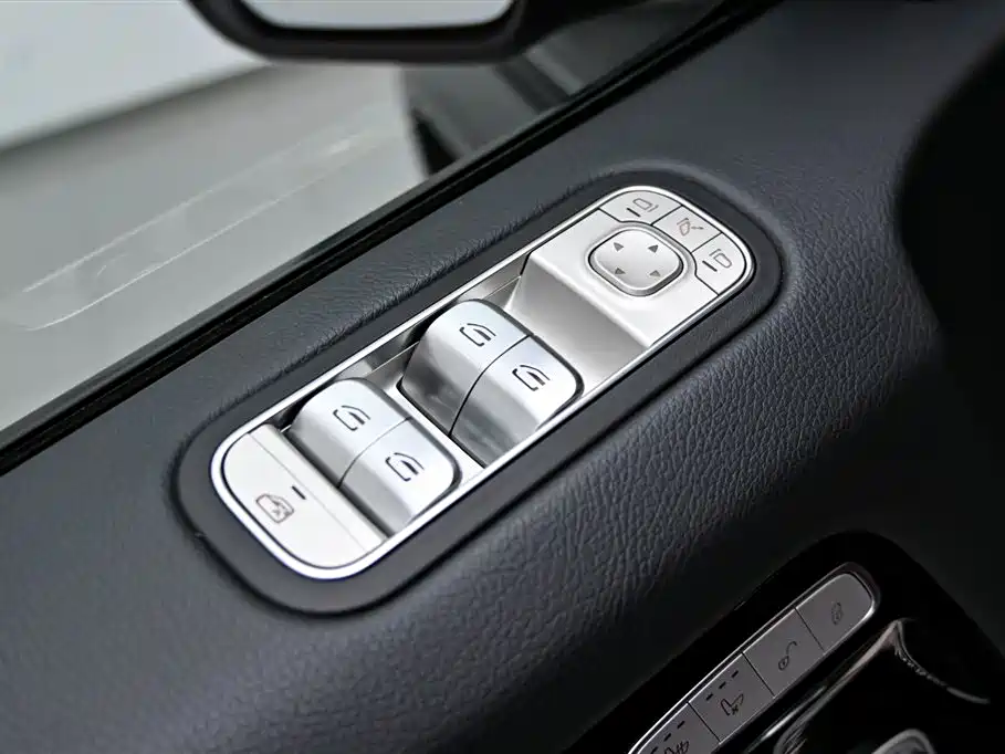 Mercedes-Benz G-Class 2023 — фото 23
