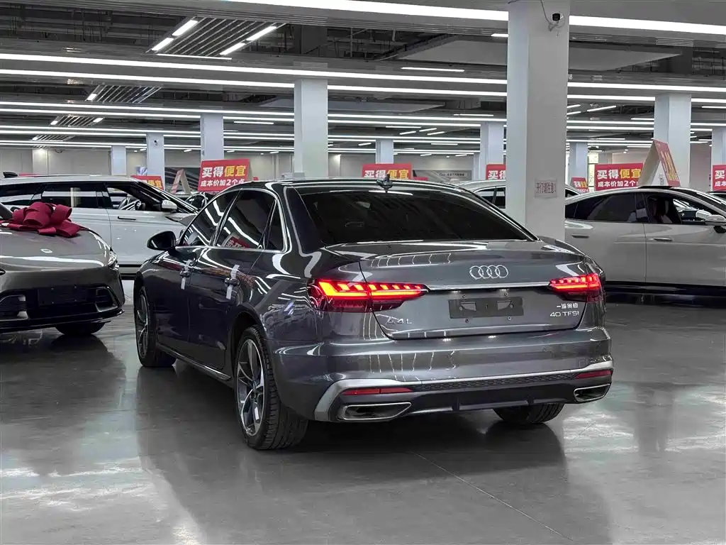 Audi A4L 2021 — фото 10
