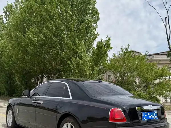 Rolls-Royce Ghost 2010