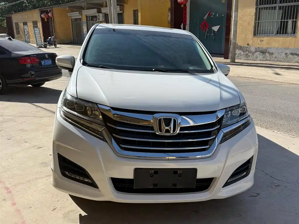 Honda Elysion 2016