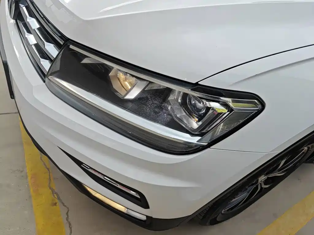 Volkswagen Tiguan L 2018 — фото 18