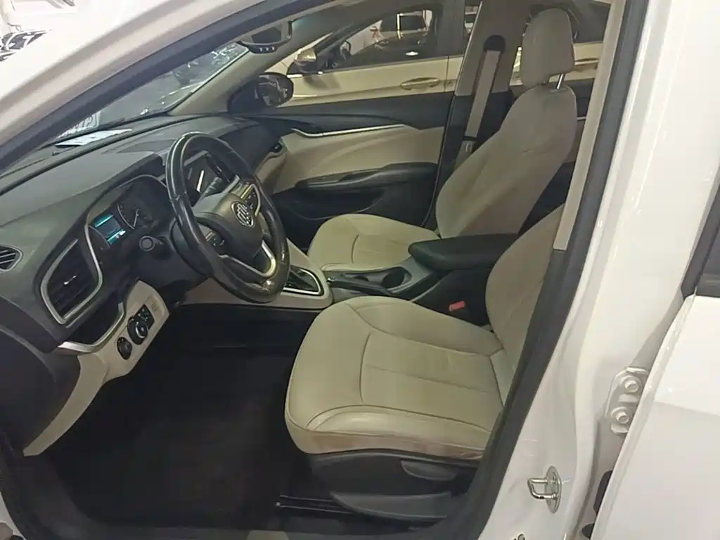 Buick Excelle GT 2020 — фото 15