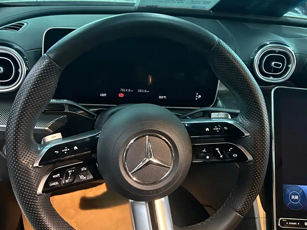 Mercedes-Benz C-Class 2024 — фото 14