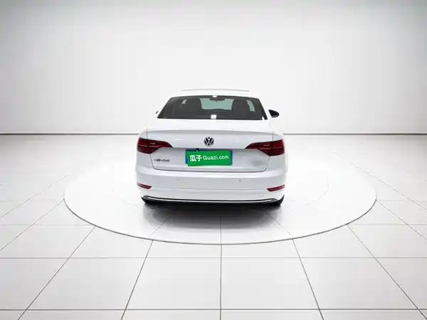 Volkswagen Sagitar 2020