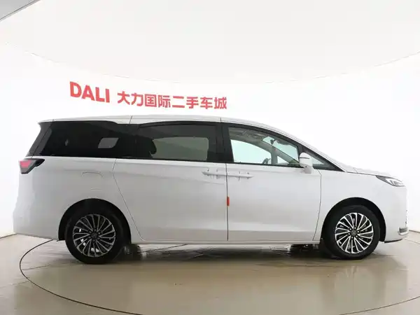 Buick GL8 New Energy 2025
