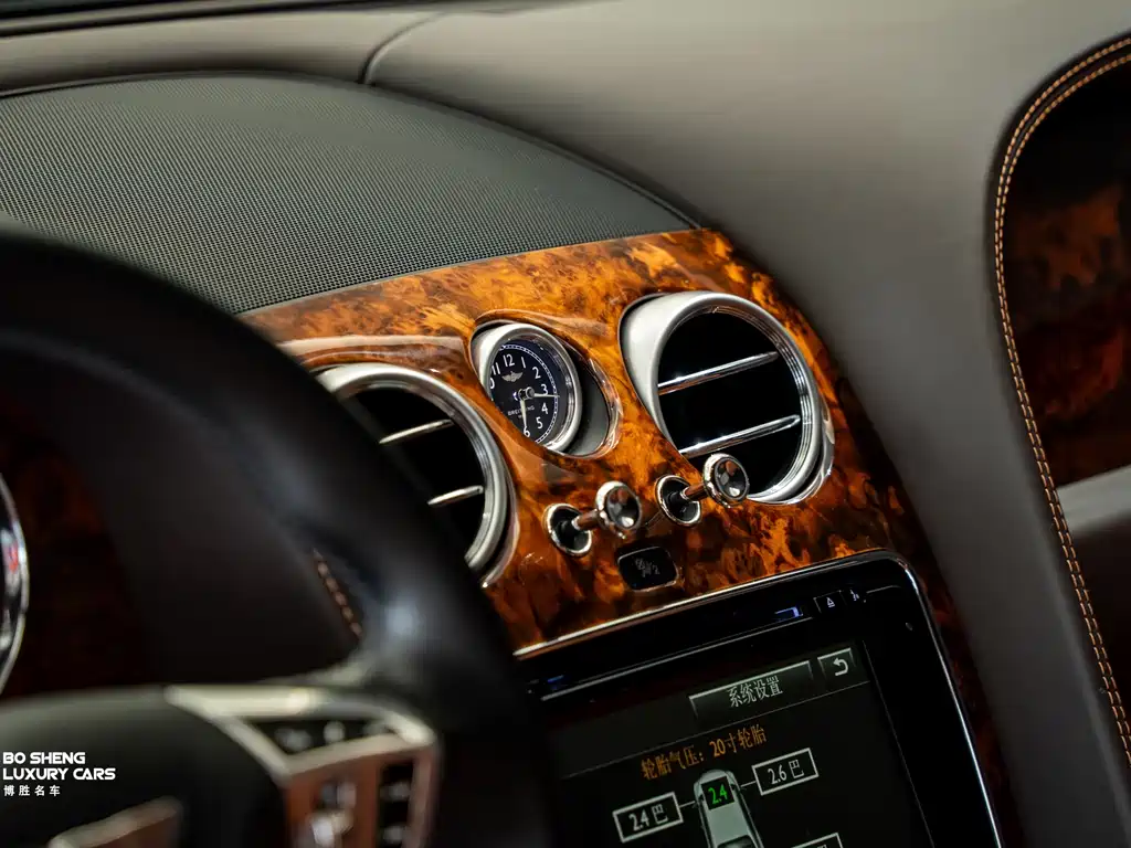 Bentley Continental 2012 — фото 29
