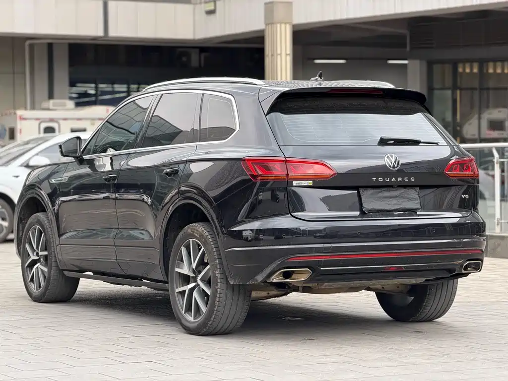 Volkswagen Touareg 2021 — фото 3