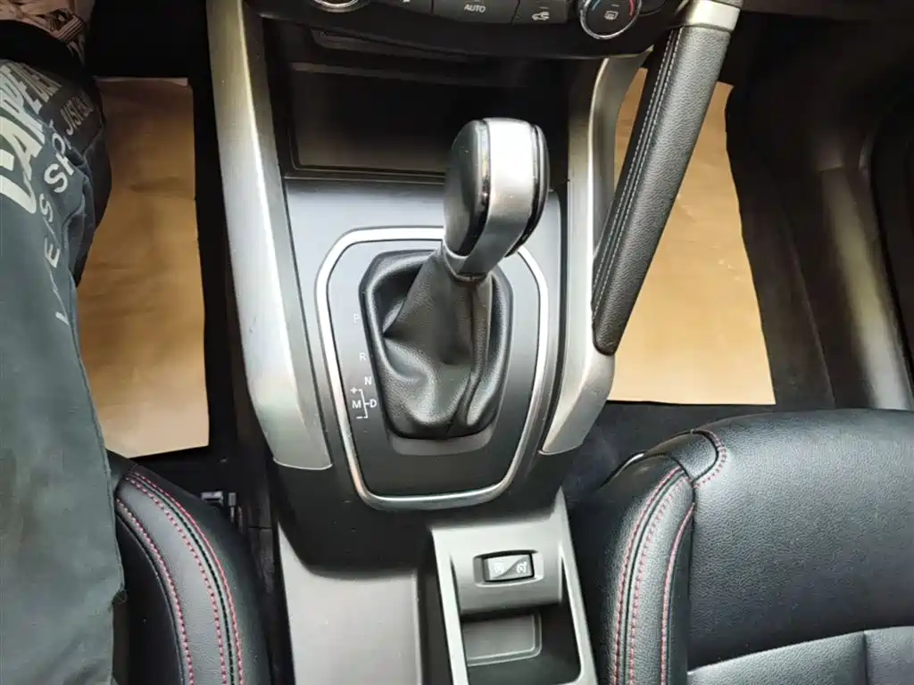 Renault Kadjar 2017 — фото 14