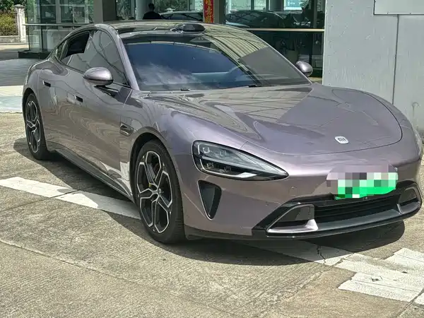 Xiaomi SU7 2024