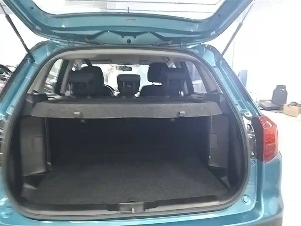 Suzuki Vitara 2016 — фото 19
