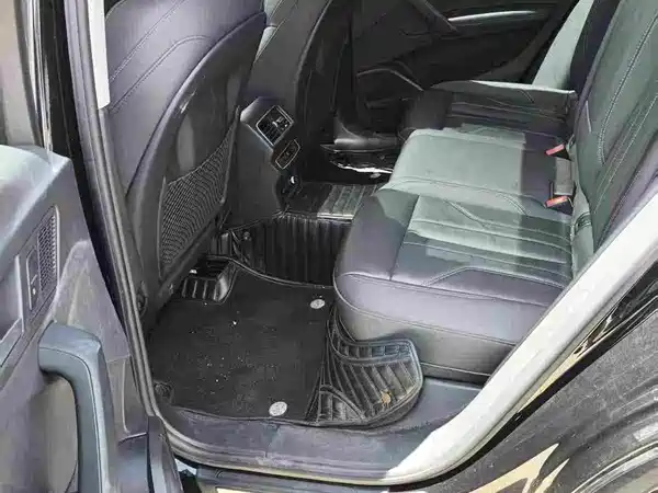 Audi Q5L 2023
