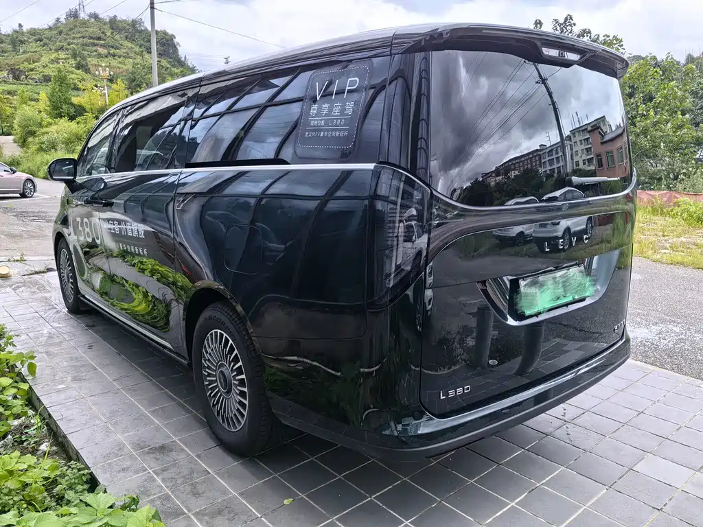 Geely Galaxy Yizhen L380 2025 — фото 3