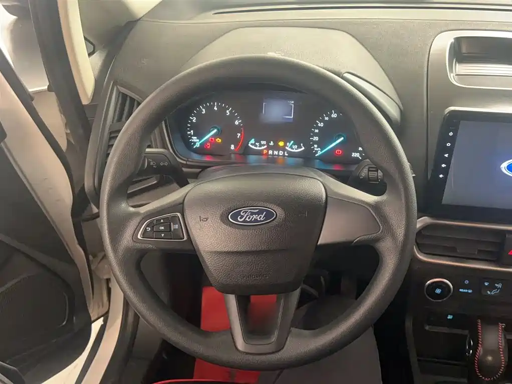 Ford Ecosport 2018 — фото 3