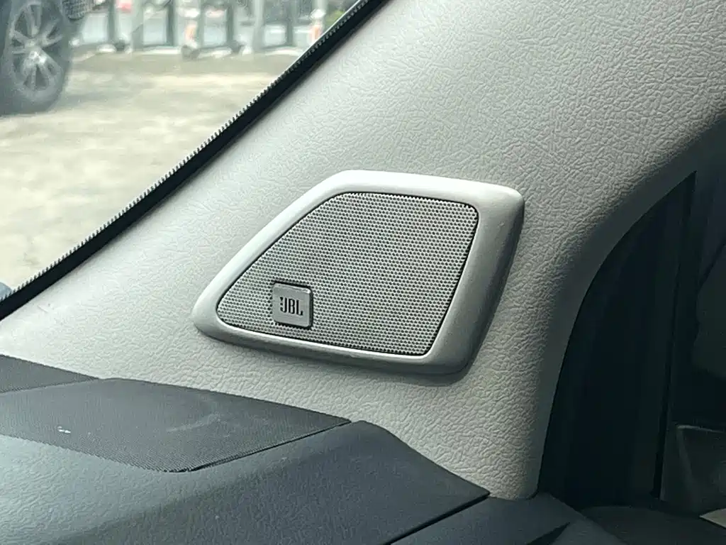 Toyota Prado 2017 — фото 18