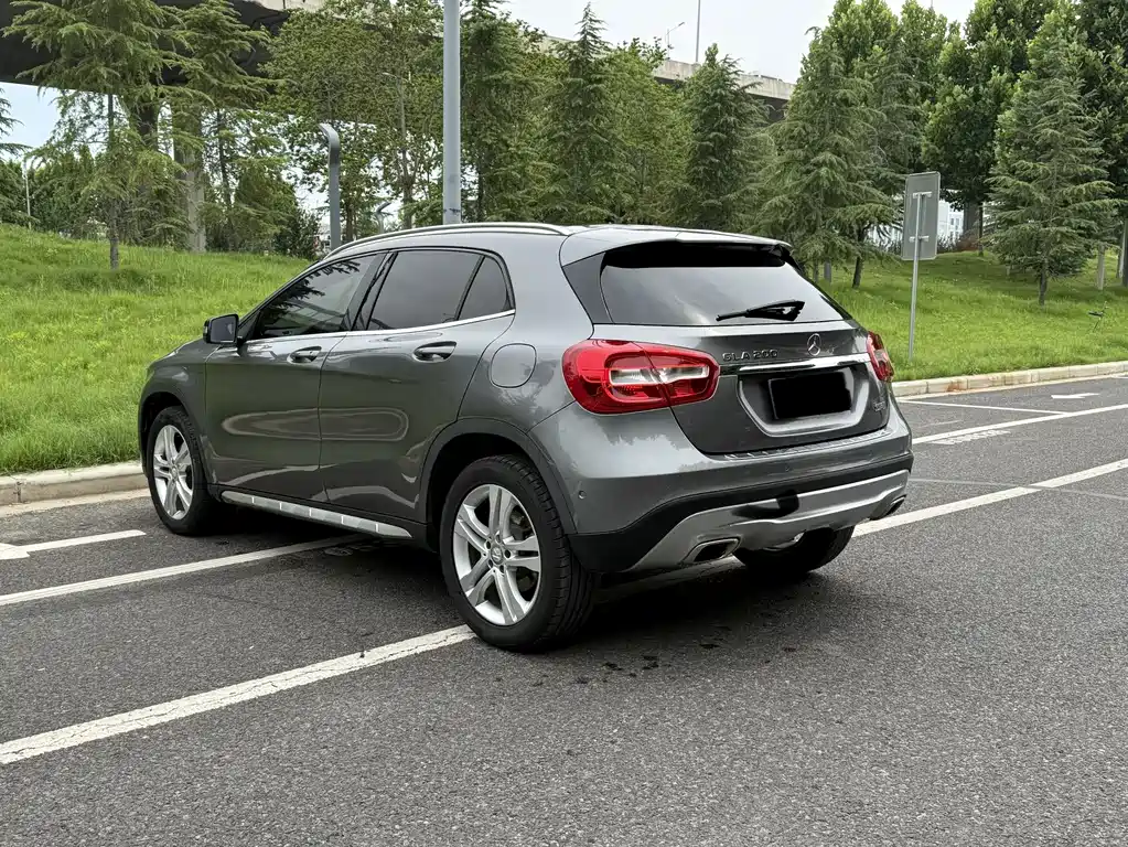 Mercedes-Benz GLA 2017