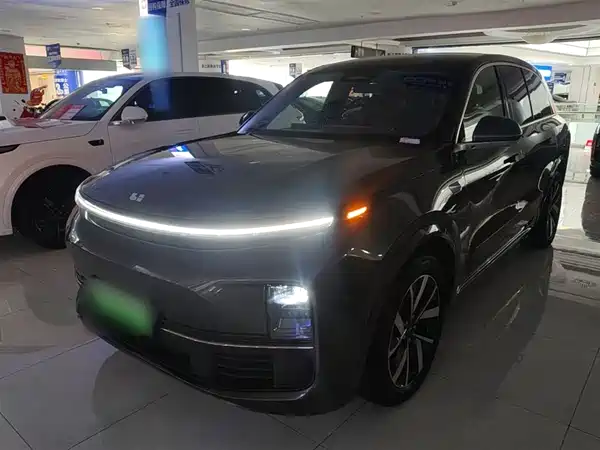 Li Auto L8 2023