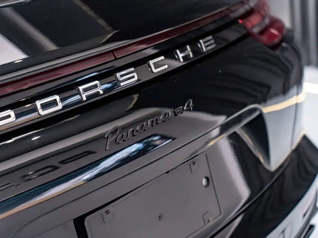 Porsche Panamera 2018 — фото 6