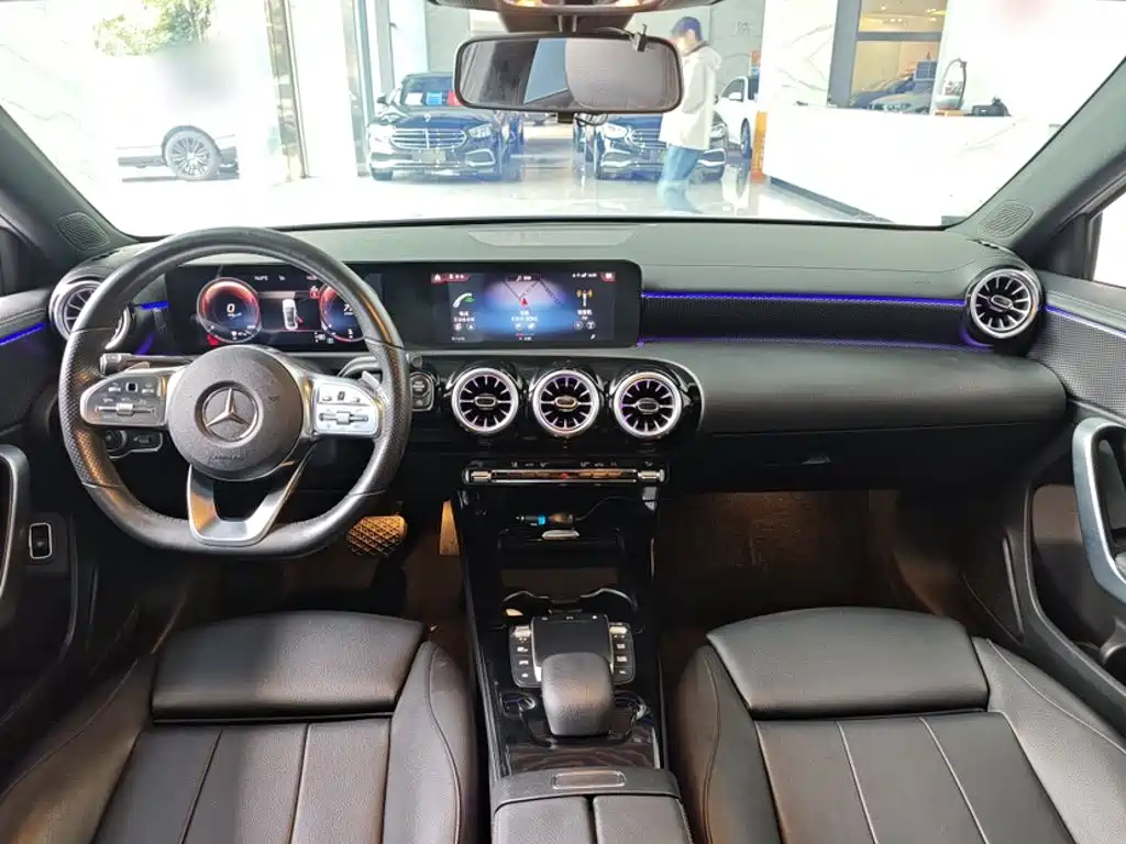 Mercedes-Benz A-Class 2022 — фото 17