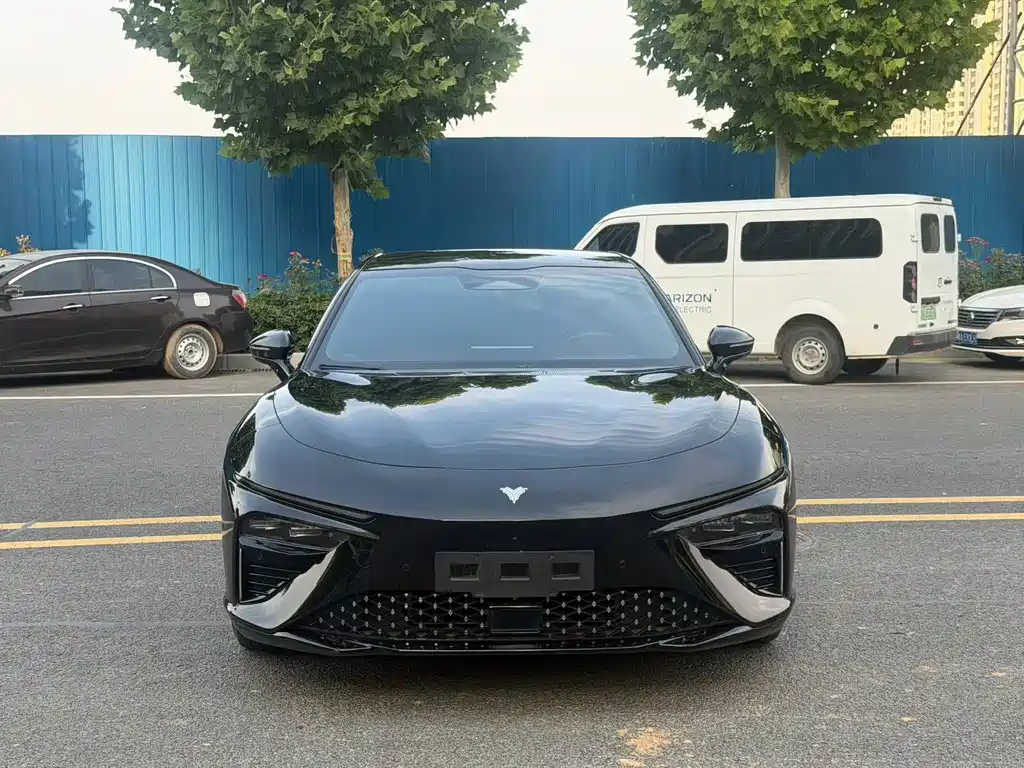 Neta S 2023