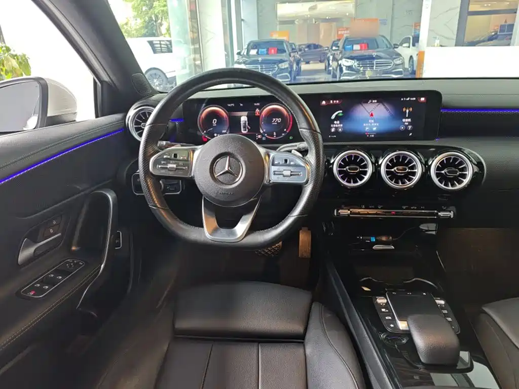 Mercedes-Benz A-Class 2022 — фото 19