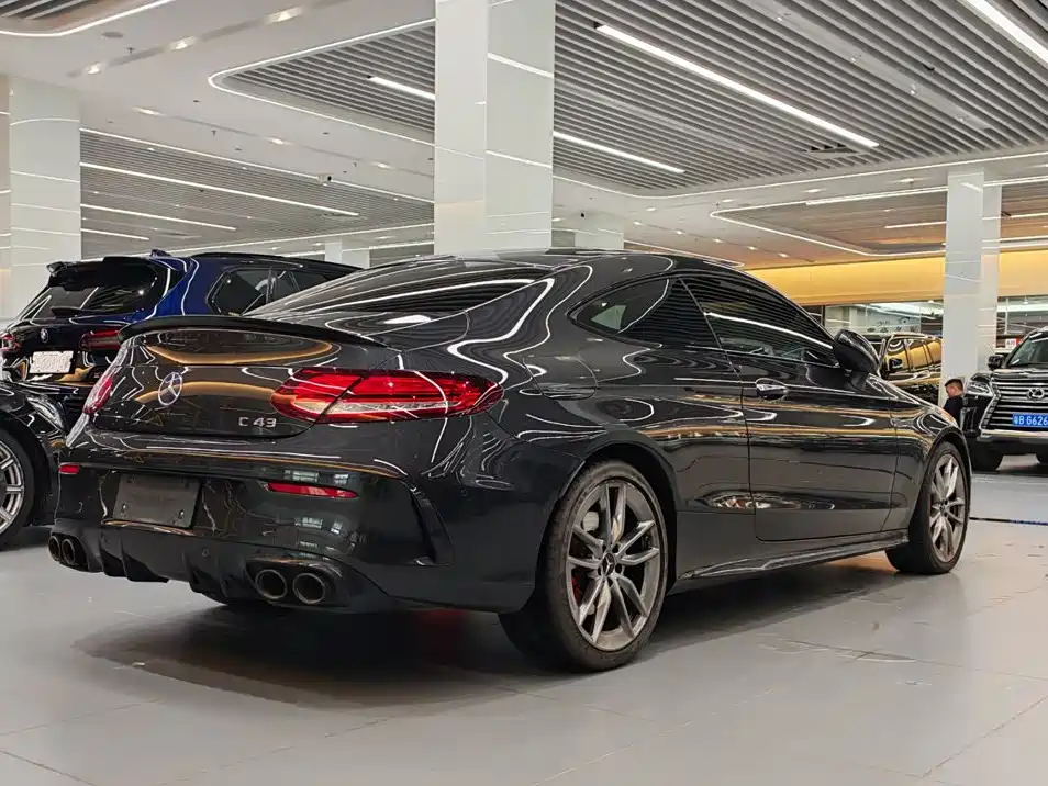 Mercedes-Benz C-Class AMG 2022 — фото 5