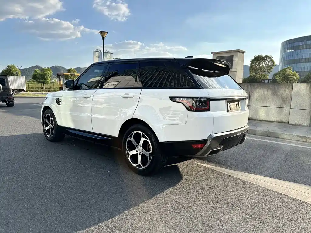 Land Rover Range Rover Sport New Energy 2019 — фото 5