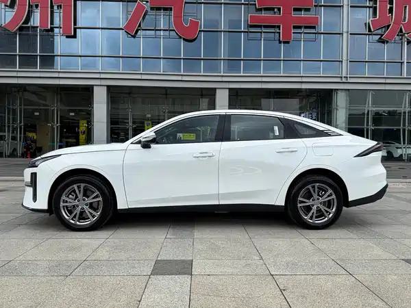Geely Galaxy L6 2026