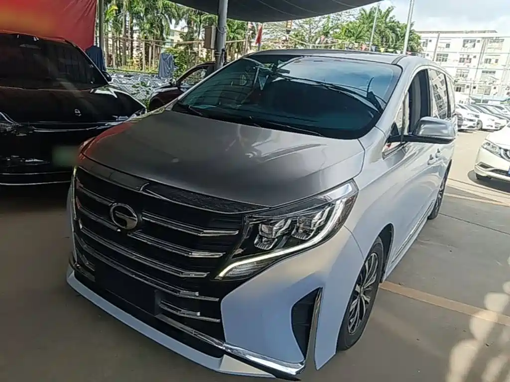 GAC Trumpchi M8 2022 — фото 2