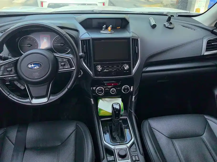 Subaru Forester 2021 — фото 12