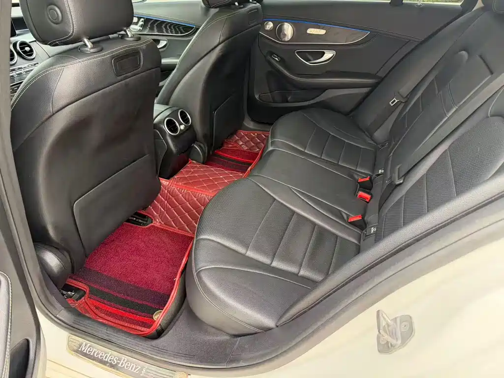 Mercedes-Benz C-Class 2018 — фото 27