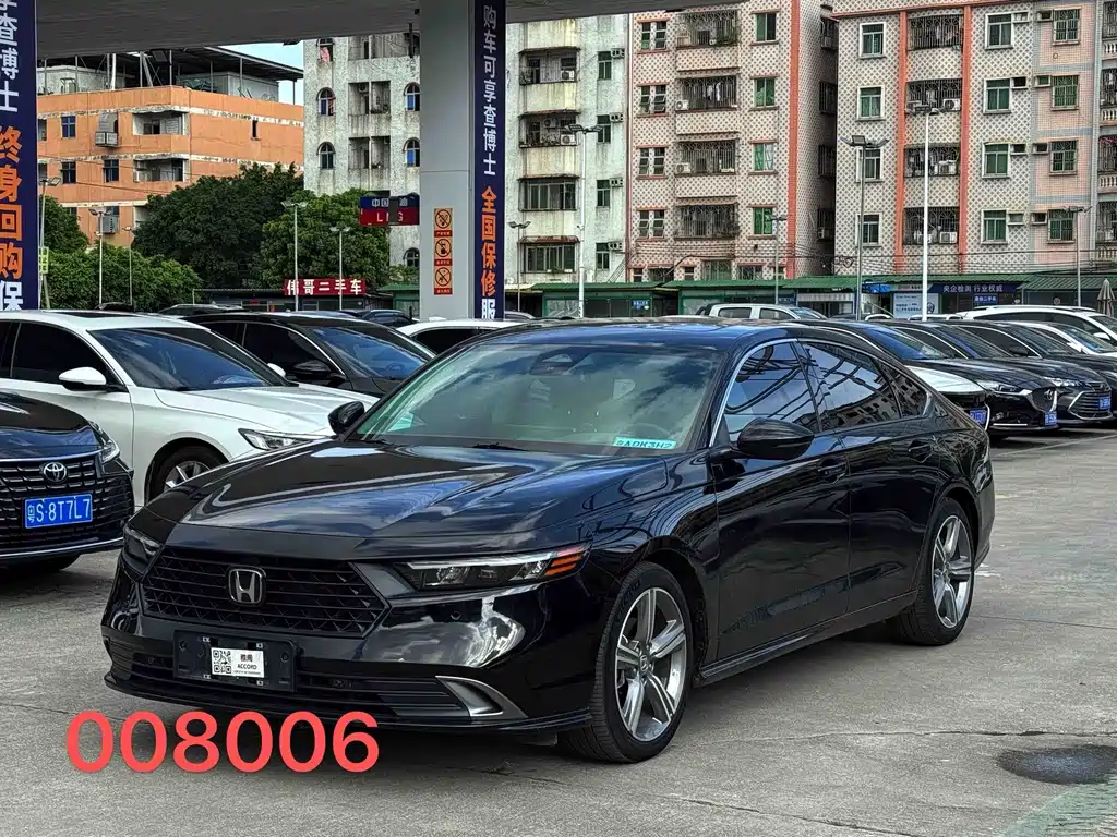 Honda Accord 2023 — фото 1