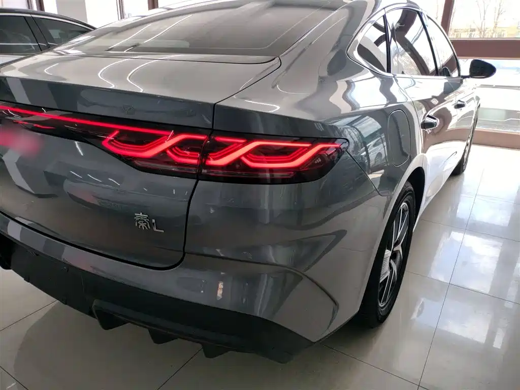 BYD Qin L 2025 — фото 8