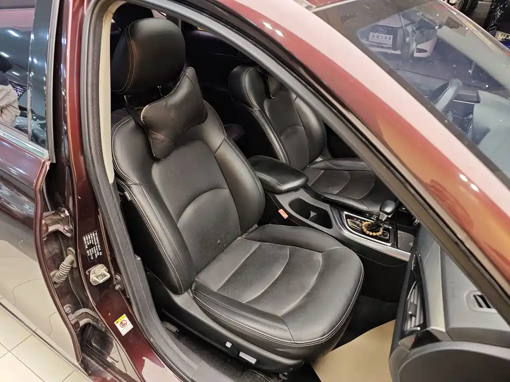 GAC Motor Trumpchi GA6 2017 — фото 31