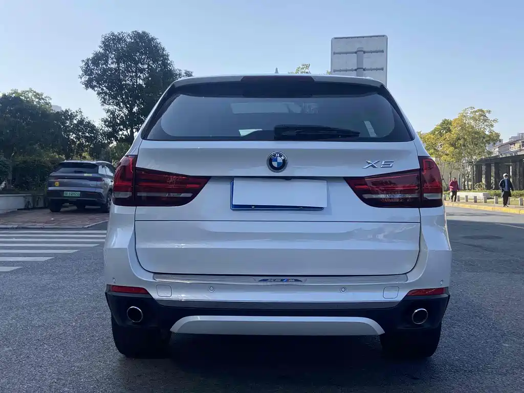 BMW X5 2018 — фото 8