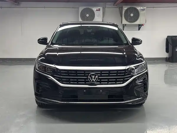 Volkswagen Passat 2024