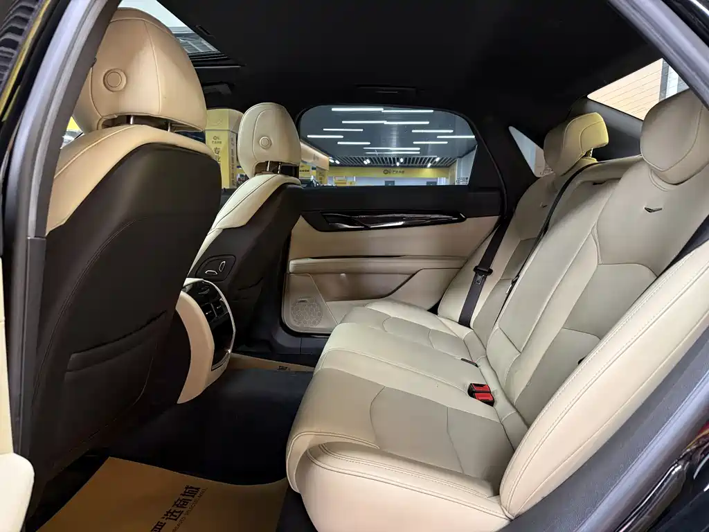 Cadillac CT6 2020 — фото 10