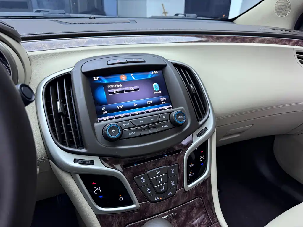 Buick LaCrosse 2014 — фото 13