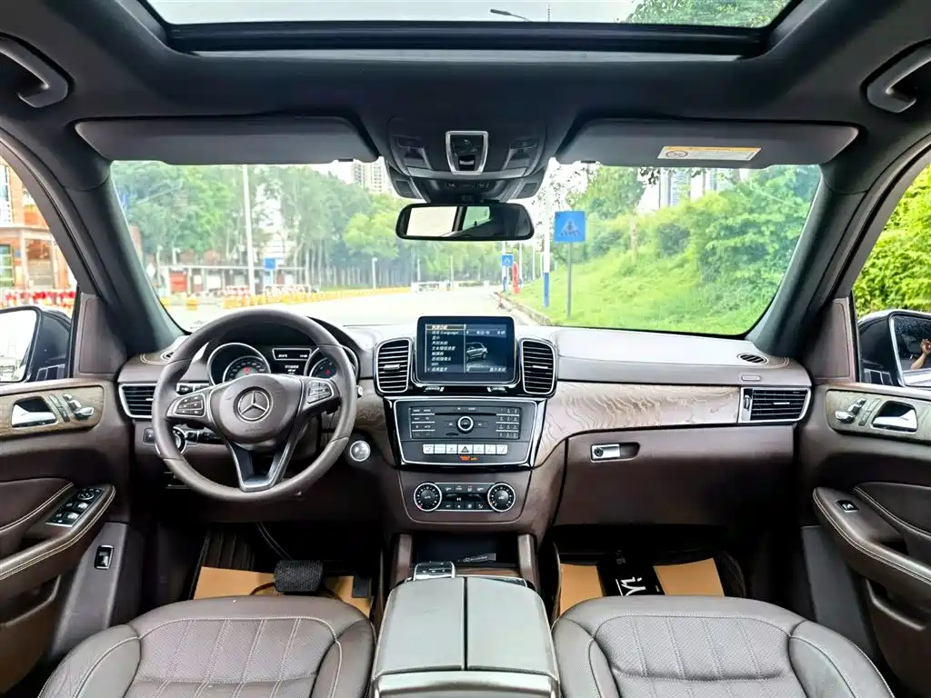 Mercedes-Benz GLE 2017 — фото 8