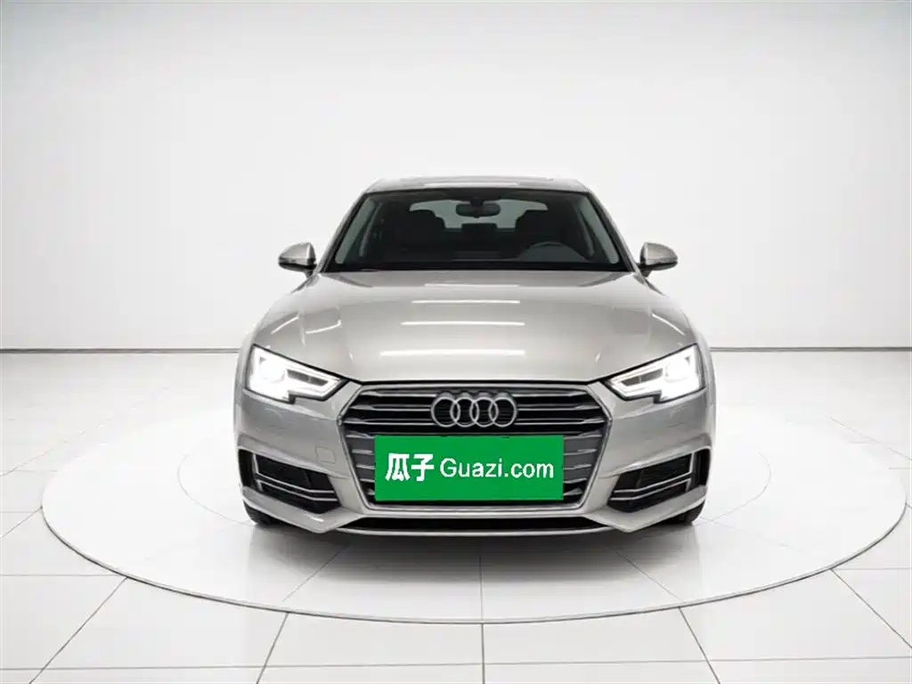 Audi A4L 2017 — фото 3