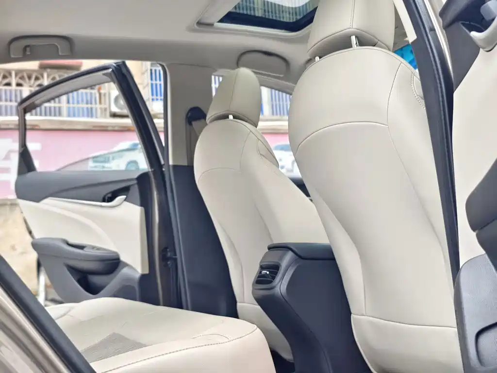 Buick Excelle 2017 — фото 14