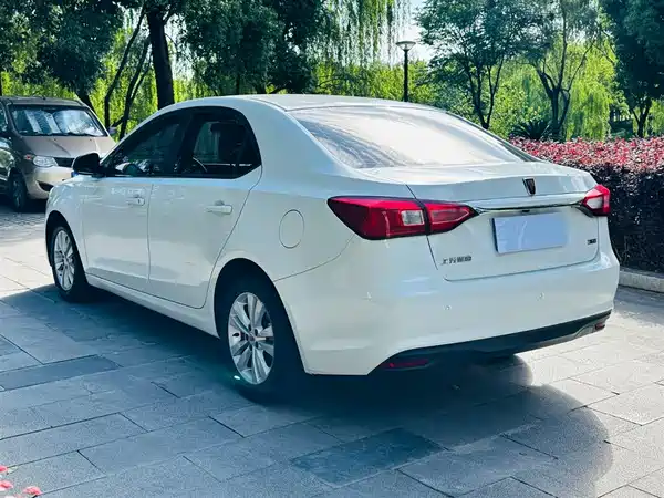 Roewe 360 2016