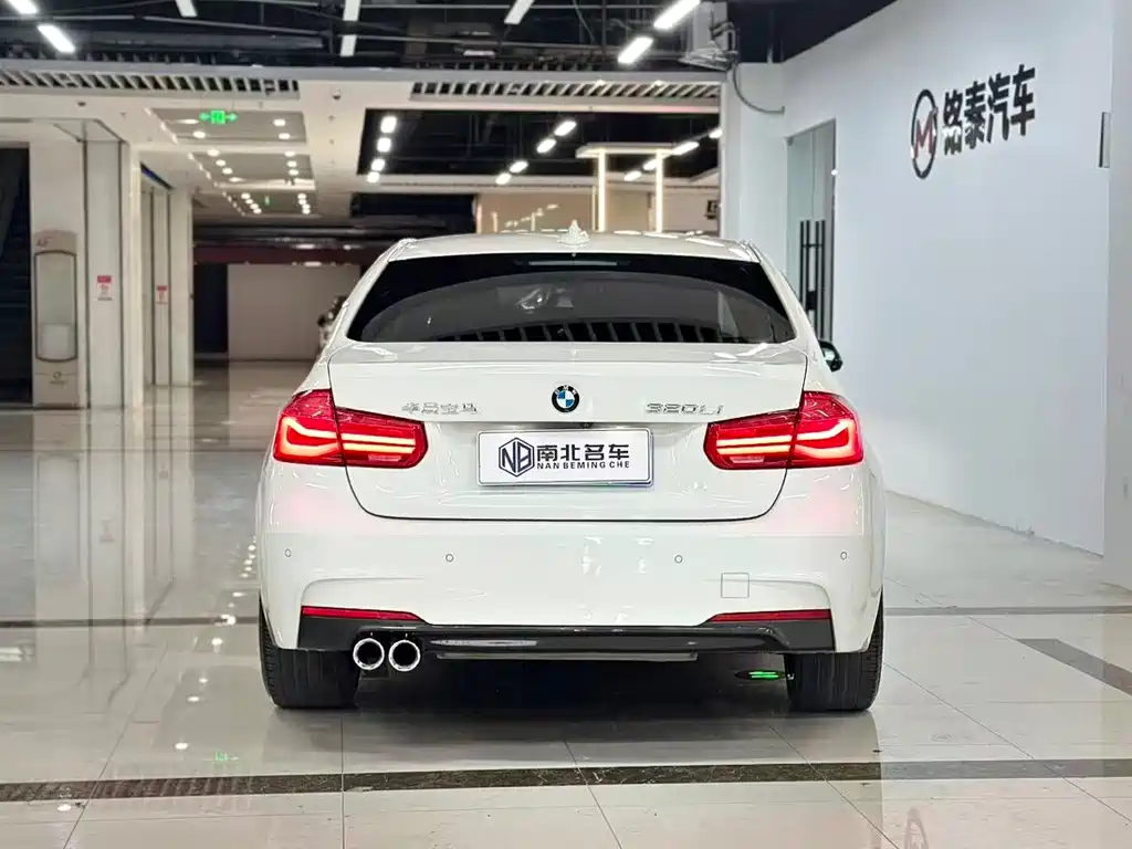 BMW 3 Series 2019 — фото 12