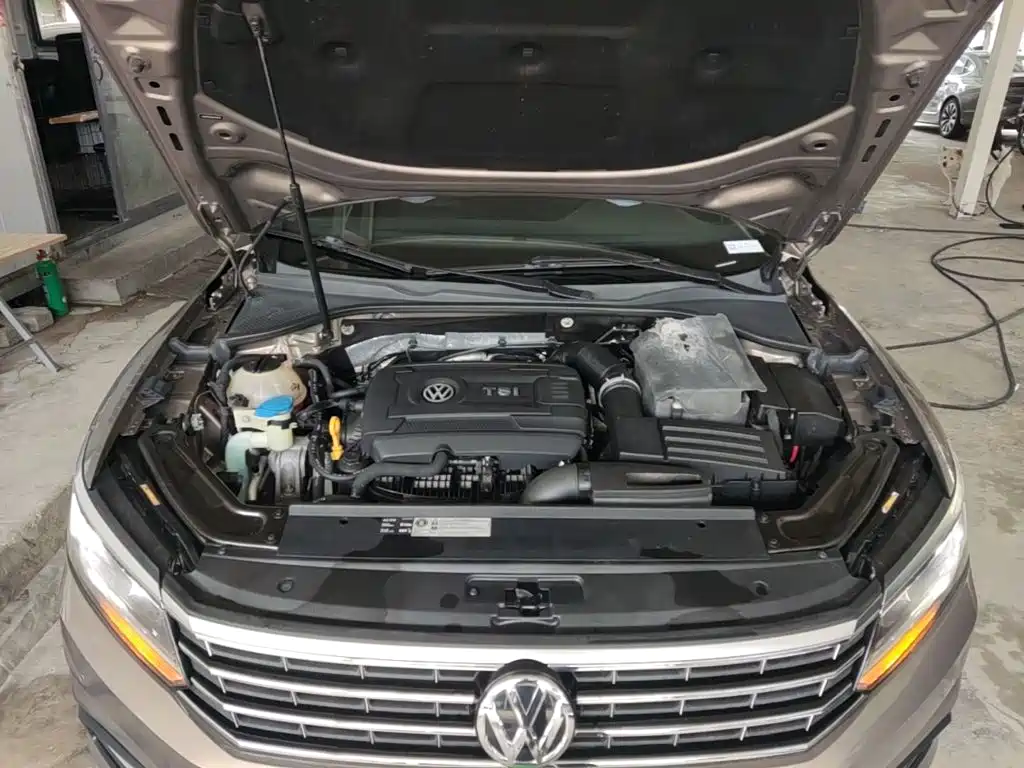 Volkswagen Passat 2018 — фото 20