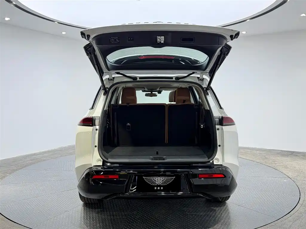 Nissan Teramont 2024