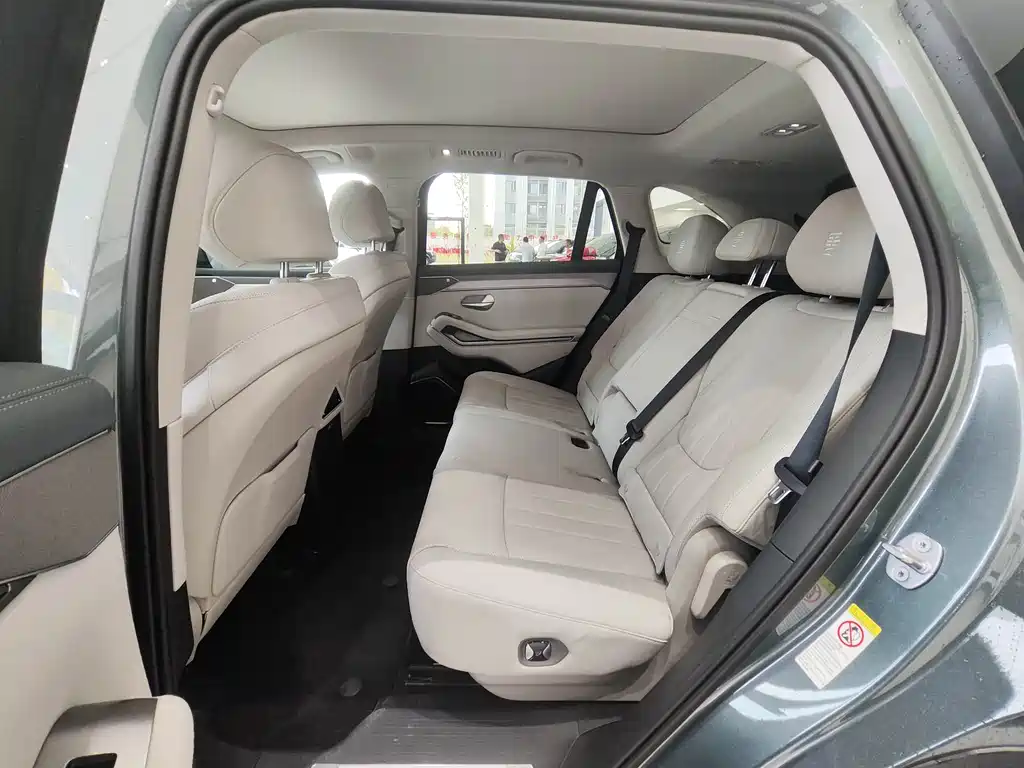 BYD Tang L 2025 — фото 10