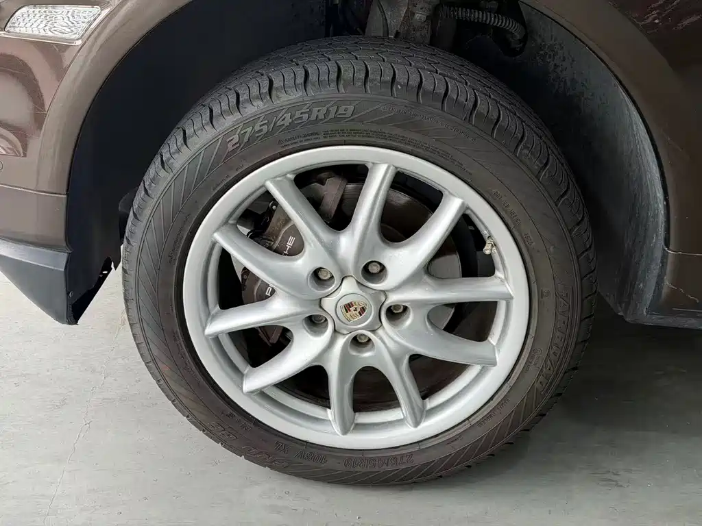 Porsche Cayenne 2010