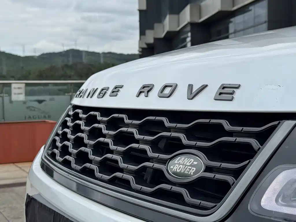 Land Rover Sport 2020 — фото 10